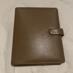 Filofax Saffiano A5 in Fawn